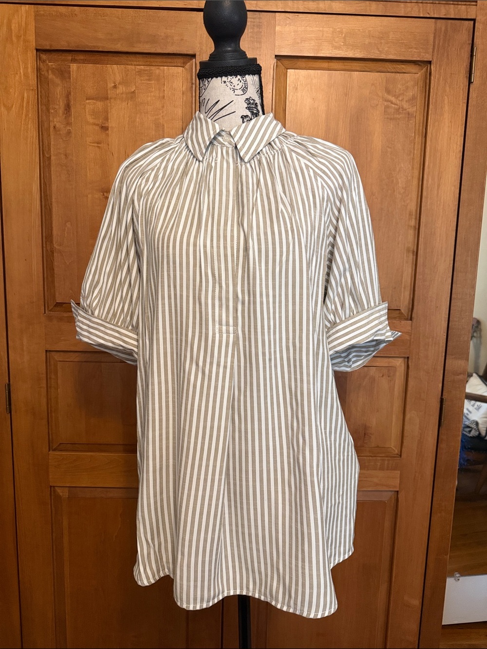 MAX STUDIO Striped Button-Front Tunic Top in White and Taupe